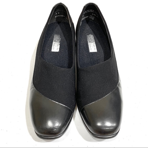 Munro Shoes - Munro Black 2" Heel Shoe